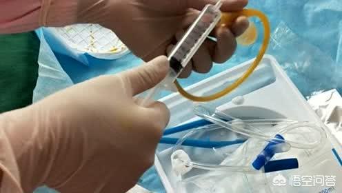 男子活剖孕狗拍视频无删减:大狗死了怀孕52天的小狗剖腹产能活吗？