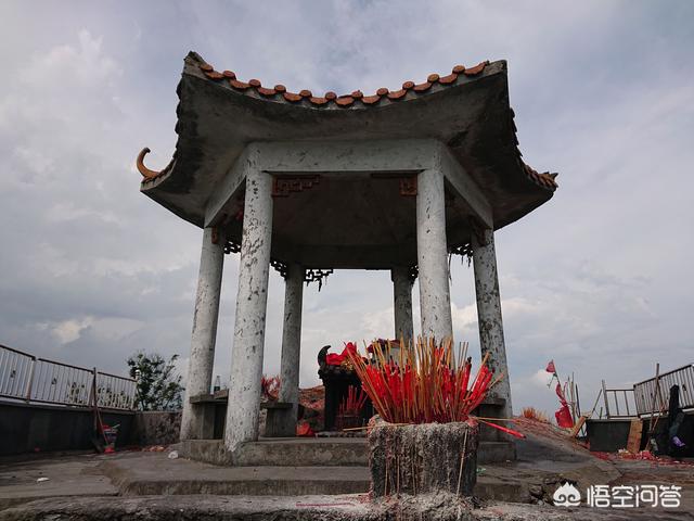 阳山靘雾山广东阳山县,清新县与英德县三地交界处,有一片连绵不断