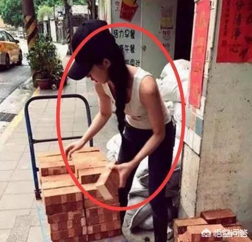 搞笑狗狗罚站视频:有什么让人笑的肚子疼的GIF？ 狗狗视频大全搞笑
