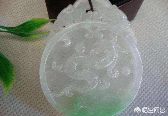 缅甸翡翠玉如何鉴别好坏,缅甸玉很不值钱么？如何辨别玉质？