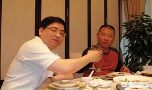 头条问答 郭德纲为何被传闻 几乎不参加饭局 只喝助理带的水 这其中有什么故事 咸鱼茶馆的回答 0赞