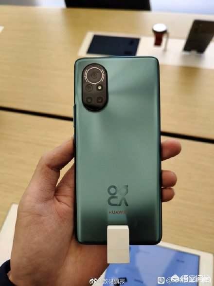 如何评价华为nova8这款手机的外观设计