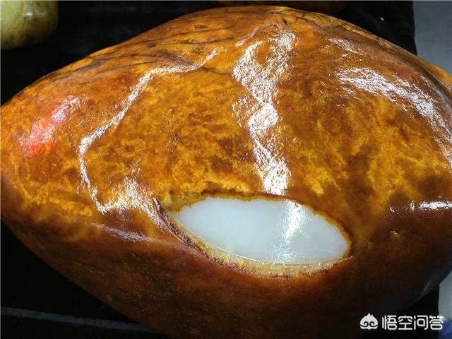 假玉镯是怎么做成的,翡翠、和田玉的造假手段有哪些？