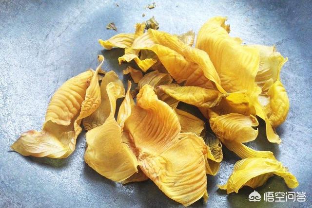 烘焙蛋黄粉的功效与作用禁忌:宝宝多大能吃蛋黄粉及如何选购呢？