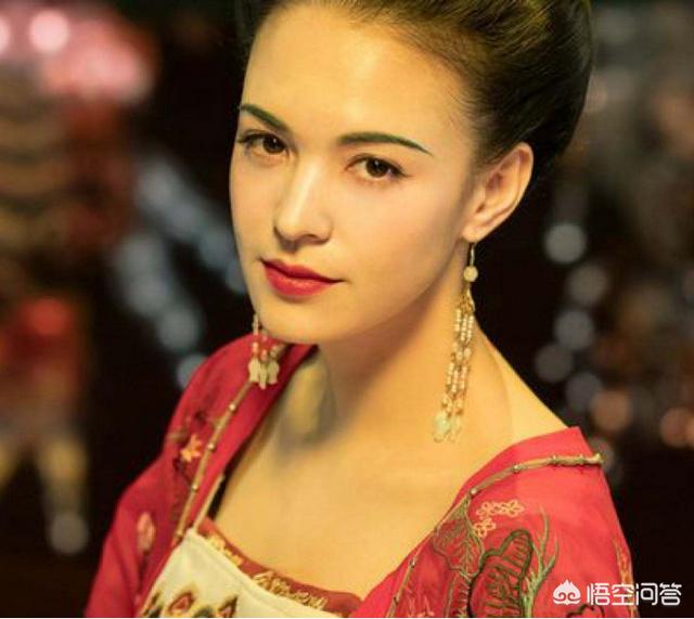 燕赤凤:唐玄宗为什么没有赐李白当个大学士或翰林院主任的职务呢？