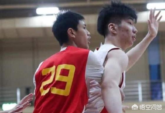 屠芷莹:李禄瞳弃用八场首秀命中率仅25%，他还能，继续效力于CBA吗
