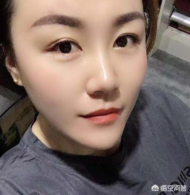 微信<a href=https://maguai.com/list/256-0-0.html target=_blank class=infotextkey>朋友圈</a>推广的<a href=https://maguai.com/list/28-0-0.html target=_blank class=infotextkey>广告</a>在哪里看:你们是如何看到微信<a href=https://maguai.com/list/256-0-0.html target=_blank class=infotextkey>朋友圈</a>里面全部都是<a href=https://maguai.com/list/28-0-0.html target=_blank class=infotextkey>广告</a>的人？