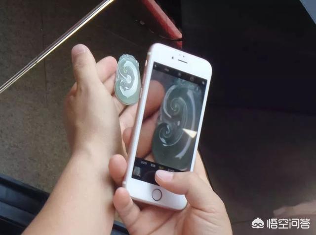 直播间的翡翠为啥便宜,网络直播购买翡翠你被坑过吗？