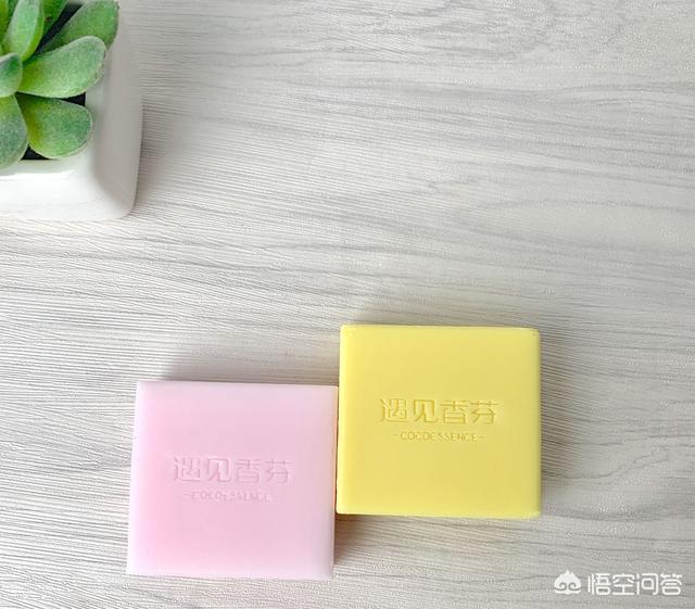 硫磺香皂洗脸:硫磺香皂洗脸多久洗一次 女生用硫磺皂来洗脸好吗？这么做是不是容易堵塞毛孔呢？