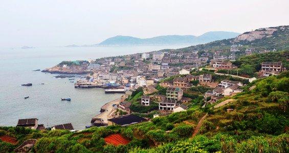 香港再获评为全球最自由经济体，第一次鸦片战争时期，为何英国更想租借舟山群岛，其次才是香港