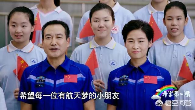 如何评价董卿在《中国诗词大会》里的表现有没有让你重新认识董卿