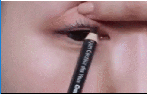 单眼皮眼线笔的画法，单眼皮眼线笔的画法步骤图