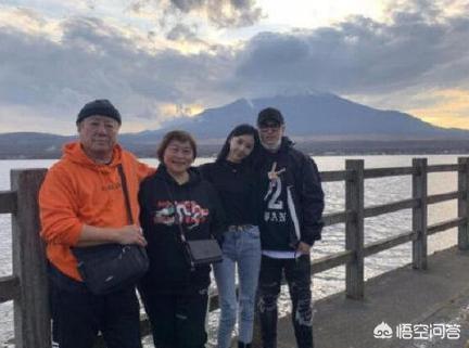 潘玮柏年龄:从郭富城到潘玮柏，为什么大龄男星都喜欢去年龄小的网红？