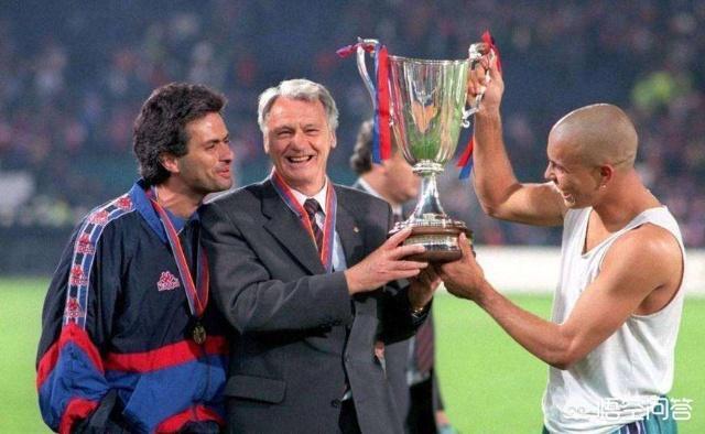 罗纳尔多为什么在巴萨只踢了一年就转回国米了呢？插图