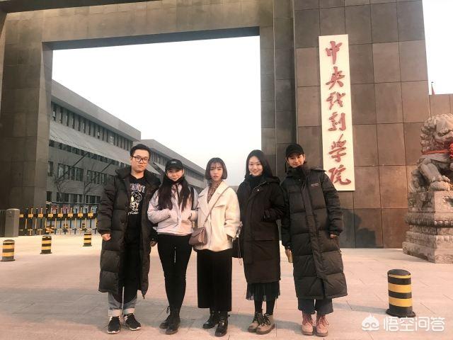 好声音邢晗铭夺冠:《好声音》八位总冠军为什么没有一位是从主流音乐院校毕业的？