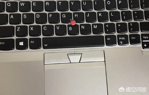 笔记本电脑如何使用触摸上下滑动网页？