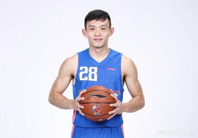 身高177，三分测试16中3，新疆为什么会选择业余球员杨盛砚？他有什么来头？