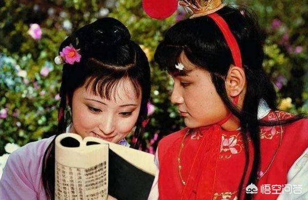 人家半掩门:住我对门的女生天天都半开着门，想去提醒怕她误会，我该怎么办？