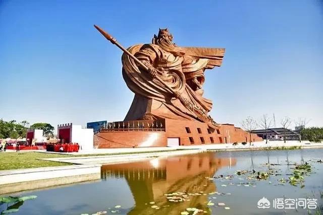荆州巨型关公像是违法建筑吗，悄无声息，湖北荆州全球最大关公像的头没了！缘何二度失荆州？
