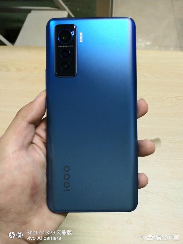 888达人网上娱乐网:预测帝！12月，IQOO 5还会降价吗？