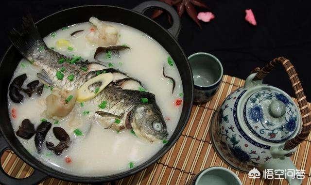 孕晚期吃什么催奶:坐月子多吃哪几道月子餐，有助于通乳下奶，排恶露，产后恢复快？