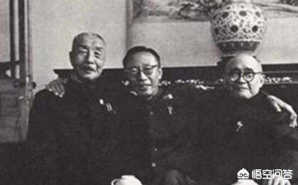 杜聿明:被特赦后，溥仪与杜聿明首次下江南，为何一路上流泪不止？