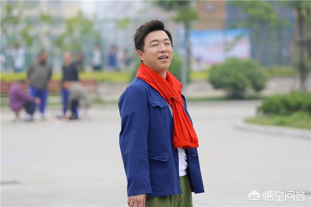 徐峥曾当发型模特:年轻秃头，你选择会带假发吗？