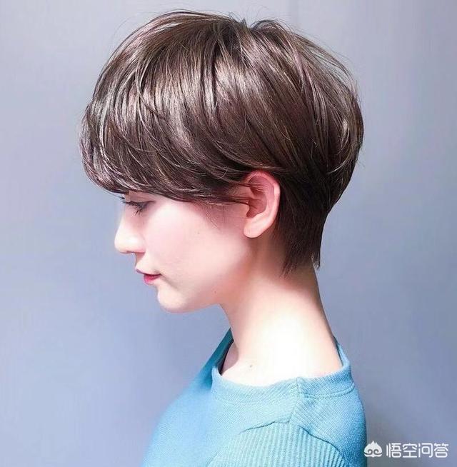 短发型女图片<a href=https://maguai.com/list/50-0-0.html target=_blank class=infotextkey>时尚</a>气质:女生怎样才能剪一个“出众”的短发？