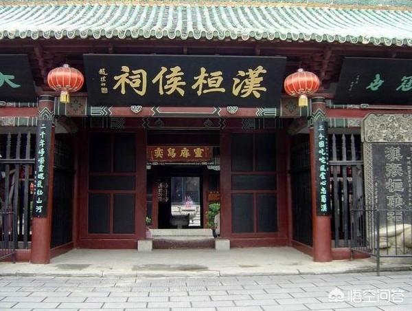 张飞是怎么死的:张飞在四川阆中遇刺身亡，葬在哪里了？