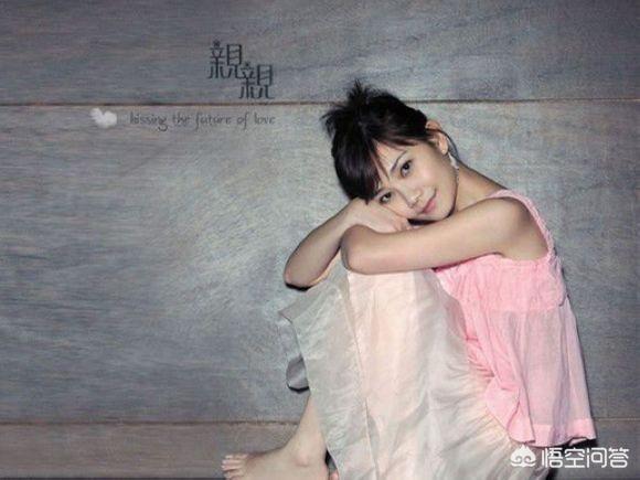 孙燕姿庆结婚十周年:和老公结婚10年了，孩子出生后就没有性生活，要离婚过分吗