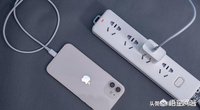 头条问答 Iphone充电一定要用原装的充电器吗 86个回答