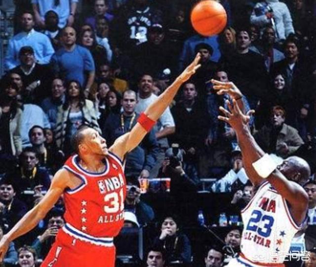 凯莉 埃尔兰 乔丹:03年全明星赛，众星拱月的乔丹为何会错失全明星赛MVP？