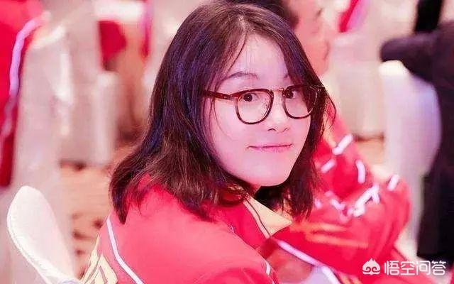 傅园慧爸爸:傅园慧上综艺引质疑，傅爸爸怼网友：还参加气死你，你怎么看？