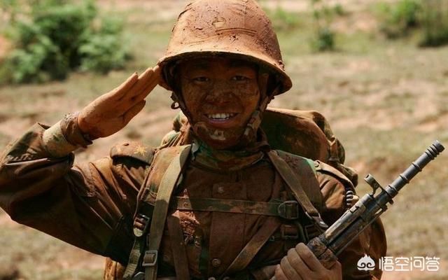 士兵突击许三多:为什么说《士兵突击》中的许三多在现实中是不可能在部队呆下去？
