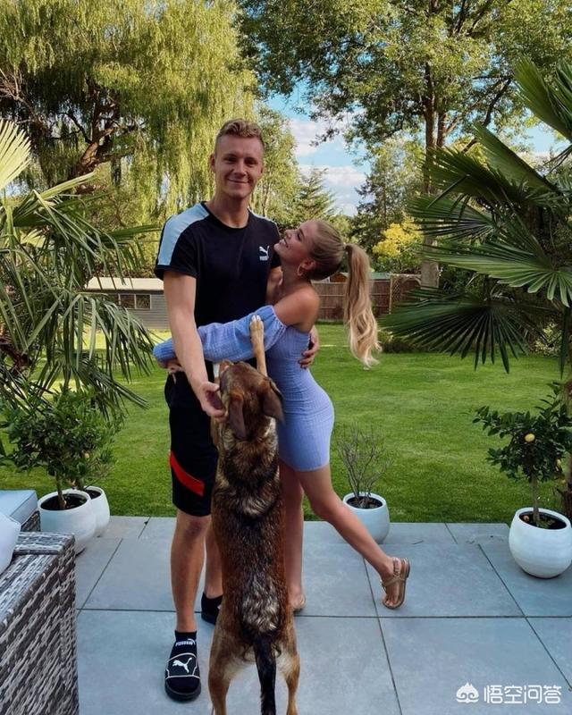 贝尔福特超模妻子娜丁_英超球星莱诺和俄罗斯模特举行婚礼,妻子貌美