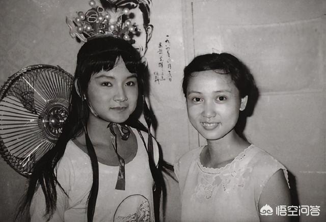 欧阳佳:几千人竞演宝玉，欧阳奋强凭什么脱颖而出？