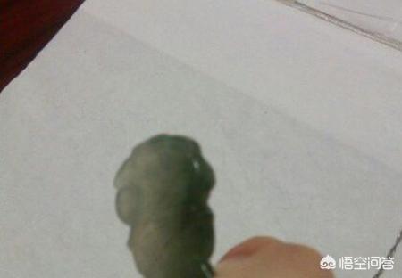 如何辨别是不是玉石,怎样才能鉴别真玉石的假玉？