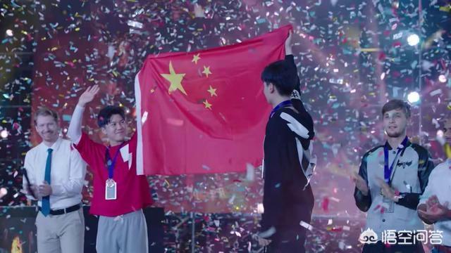 热爱剧情:《亲爱的，热爱的》中有哪些剧情体现了爱国？