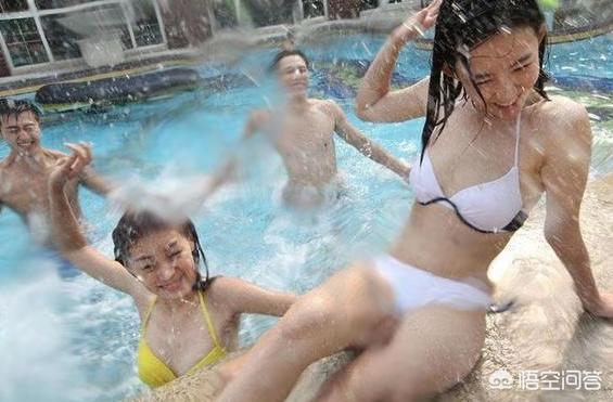 美女游泳碰到灵异事件:你在公共游泳池里遇到过哪些尴尬的事？