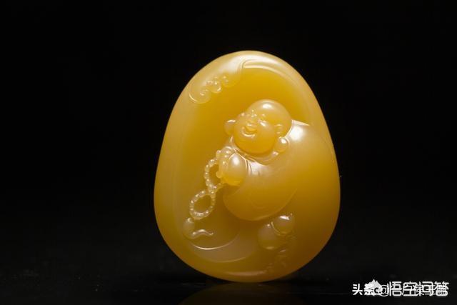 女人适合的翡翠吊坠,翡翠如意适合女士佩戴吗？多少价位合适？