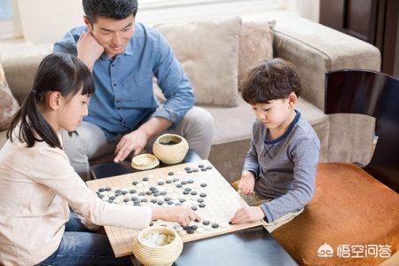 小孩子学习围棋好处有几点，为何越来越多的家长喜欢让孩子学围棋