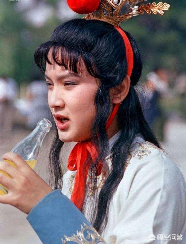 欧阳佳:几千人竞演宝玉，欧阳奋强凭什么脱颖而出？