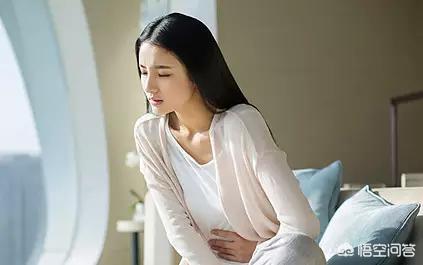 当一个女人主动和你讲她的生理期,说明什么？