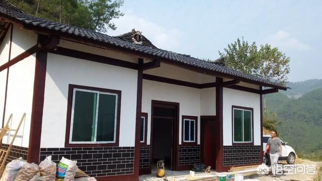 农村老房子破旧了,重建和翻新相比哪个更合算呢?