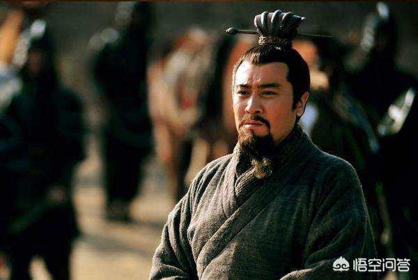 张任被谁活捉:张任战败后，他的同僚纷纷投降，他为何不投降？