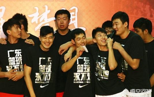 姚明婚礼:和2米26的姚明结婚是什么感受？
