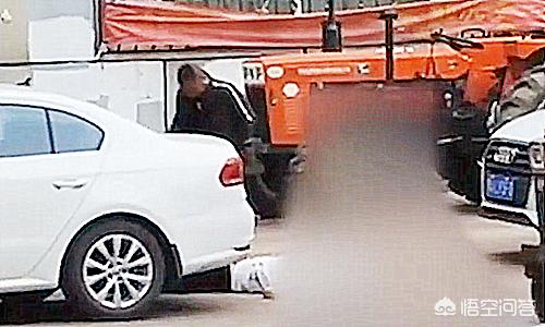 佳木斯灭门案:黑龙江男子民政局门口持刀杀妻，自捅12刀躺妻子身侧，咋回事