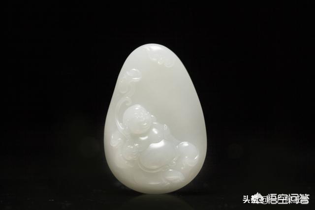 女人适合的翡翠吊坠,翡翠如意适合女士佩戴吗？多少价位合适？