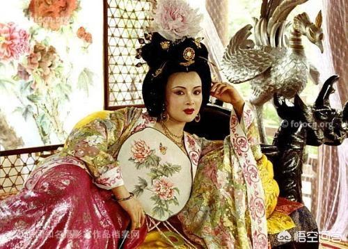杨贵妃叫什么:杨贵妃明明没有插手任何政事，为何却被后世称为红颜祸水呢