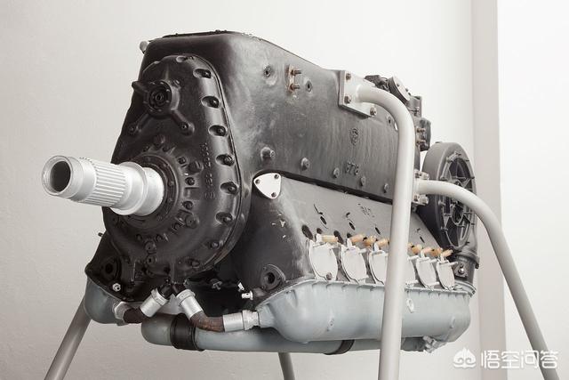 而戴姆勒奔驰的db601系列发动机主要装备在bf-109战斗机上,此外该